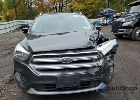 2017 Ford Escape Titanium из США, поврежденный, VIN 1FMCU9JD1HUB84954